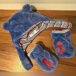 Magnetic Me Blue Furry Hat and Mittens Set